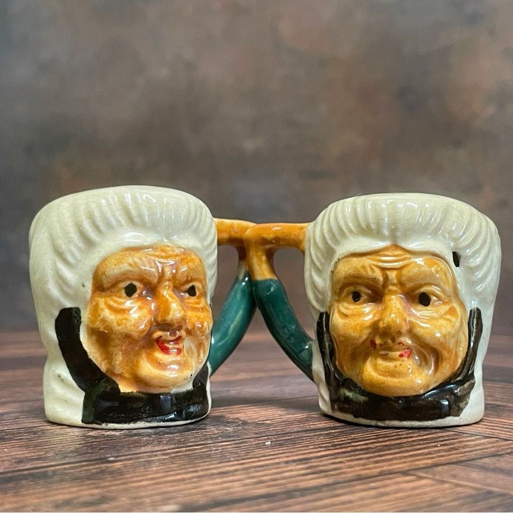 Vintage 'Tiny Toby' Salt and Pepper Shakers, Japan 1940 or 1950
